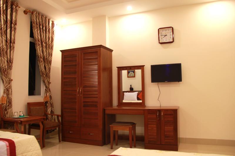 Tuyet Van Hotel Danang Exterior photo